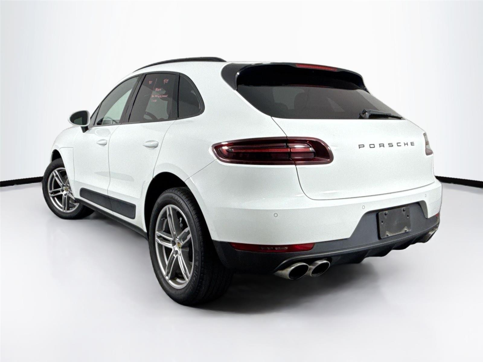 2015 Porsche Macan S photo 8