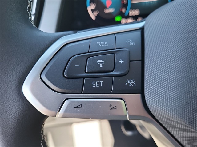 2026 Volkswagen Atlas Cross Sport SE Technology photo 22
