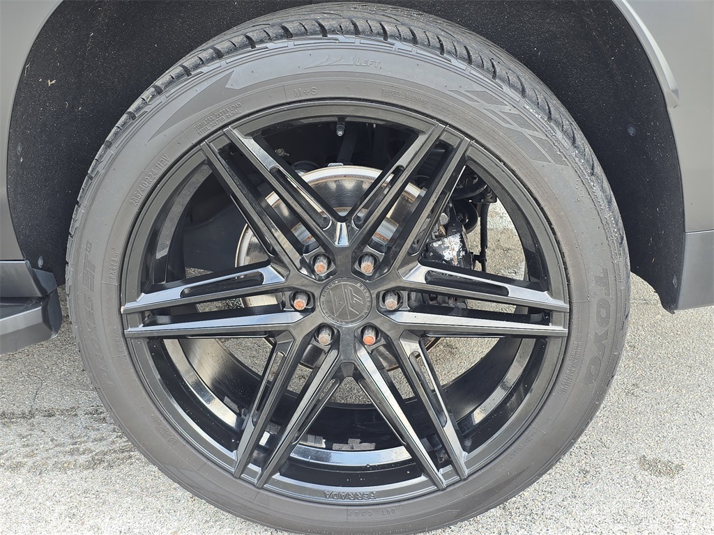 2021 Chevrolet Suburban Premier photo 7
