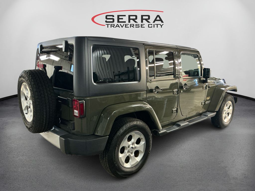 2015 Jeep Wrangler Unlimited Sahara Sport photo 3