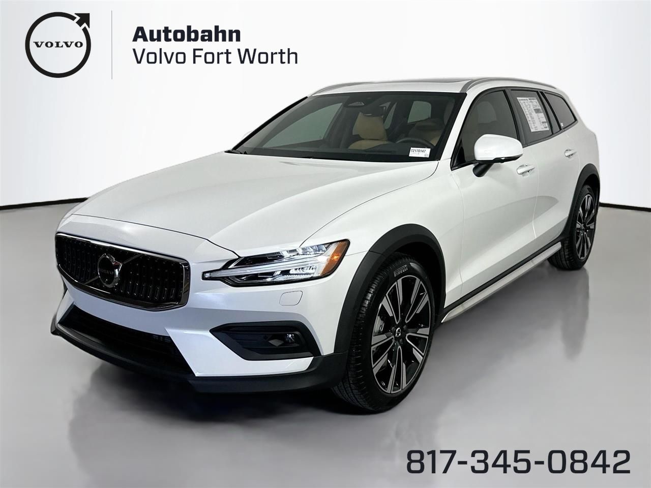 2026 Volvo V60 Cross Country Ultra's photo