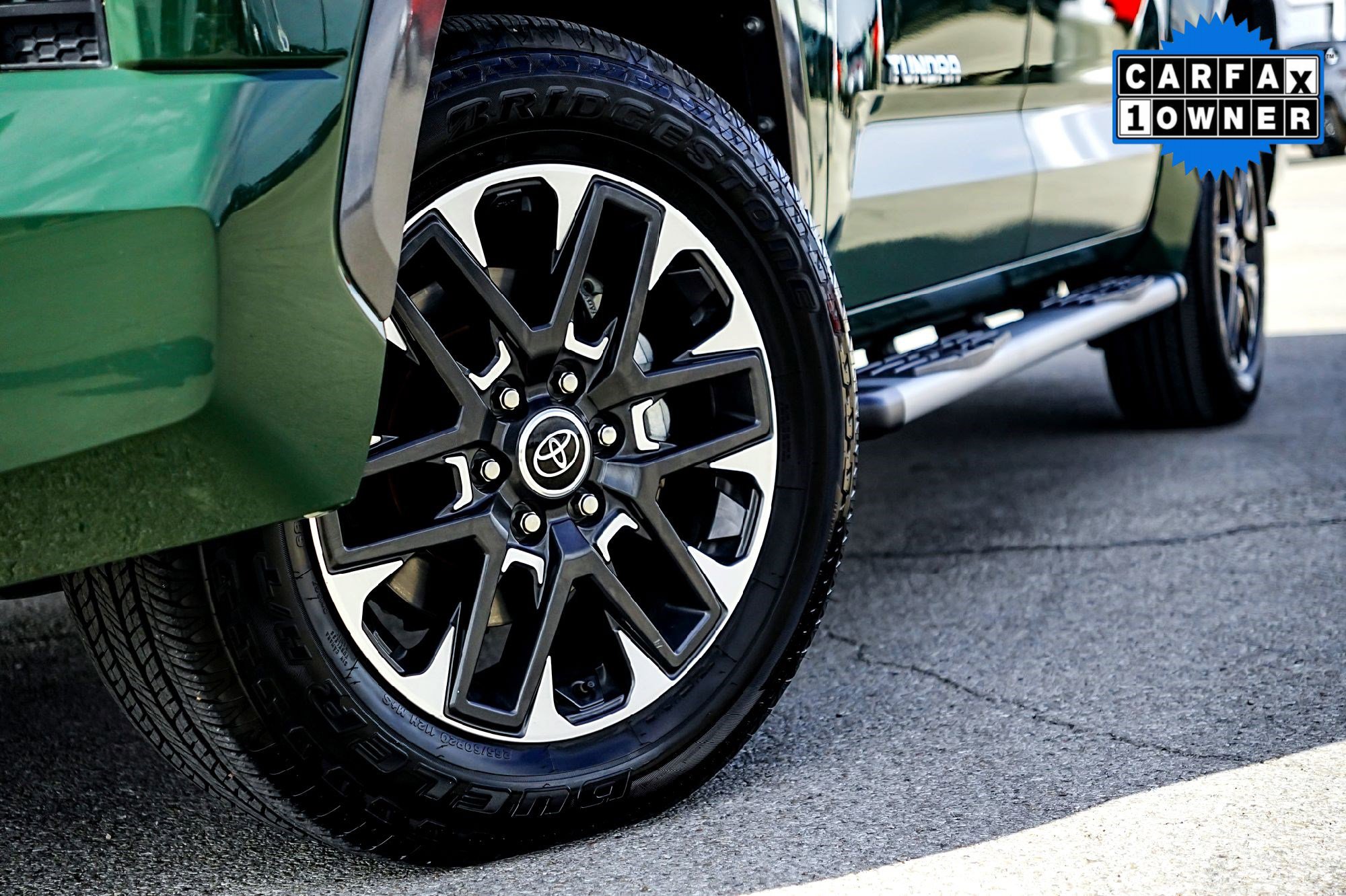 2023 Toyota Tundra Limited photo 2