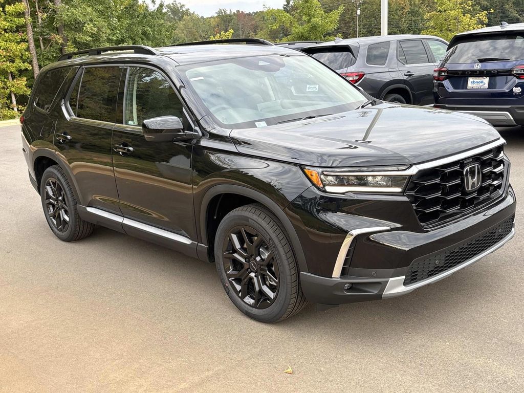 2025 Honda Pilot Touring's photo