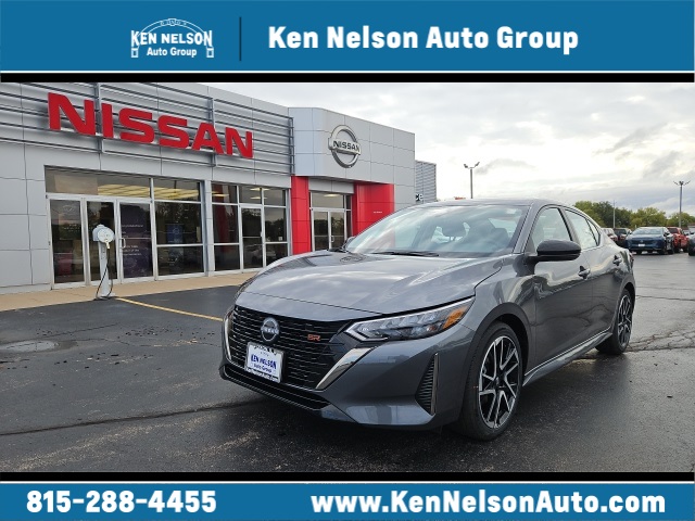 2025 Nissan Sentra SR's photo