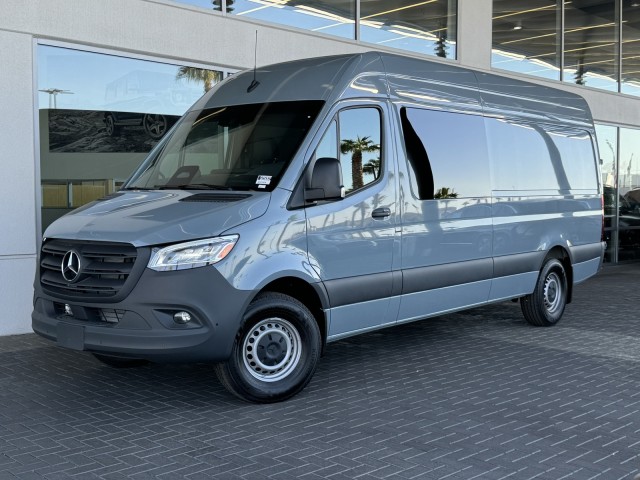 2025 Mercedes-Benz Sprinter Crew Van