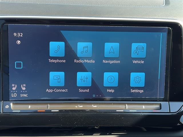 2024 Volkswagen Atlas SE Technology photo 22