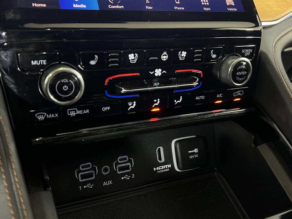 2023 Jeep Grand Cherokee Summit Reserve 4xe photo 14