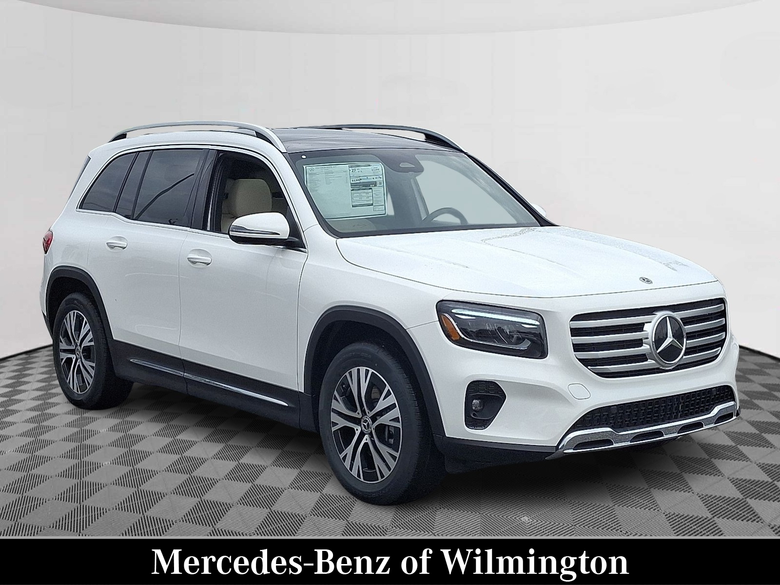 2026 Mercedes-Benz GLB GLB 250's photo