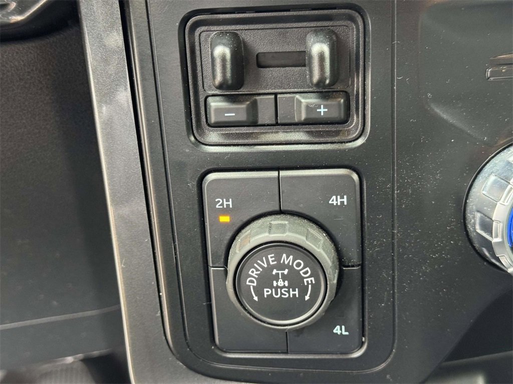 2023 Ford F-150 XLT photo 7