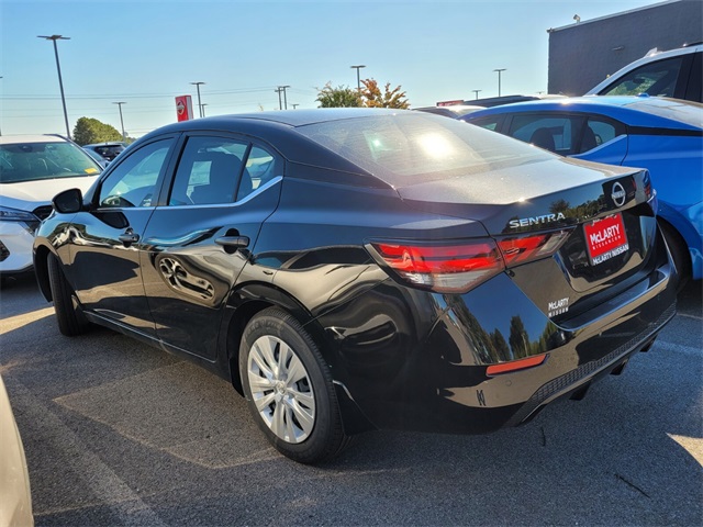 2025 Nissan Sentra S photo 3