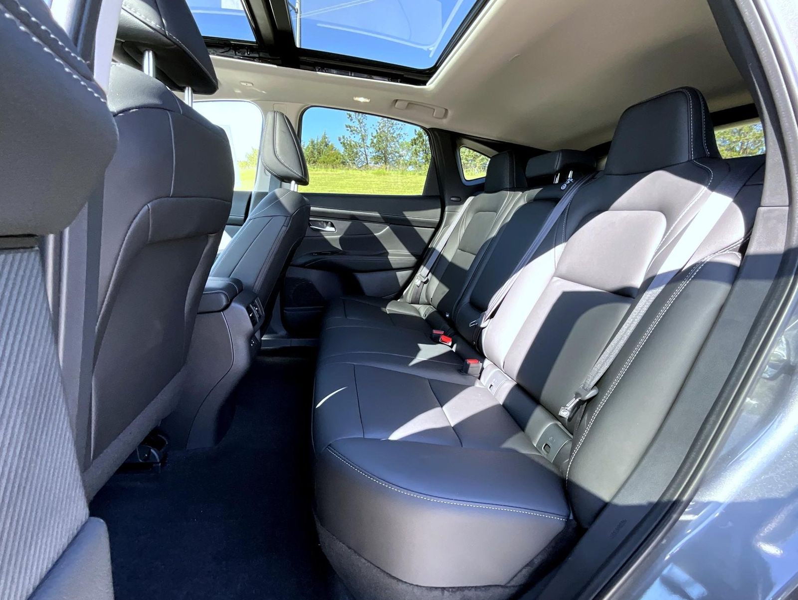 2025 Nissan Murano SL photo 9