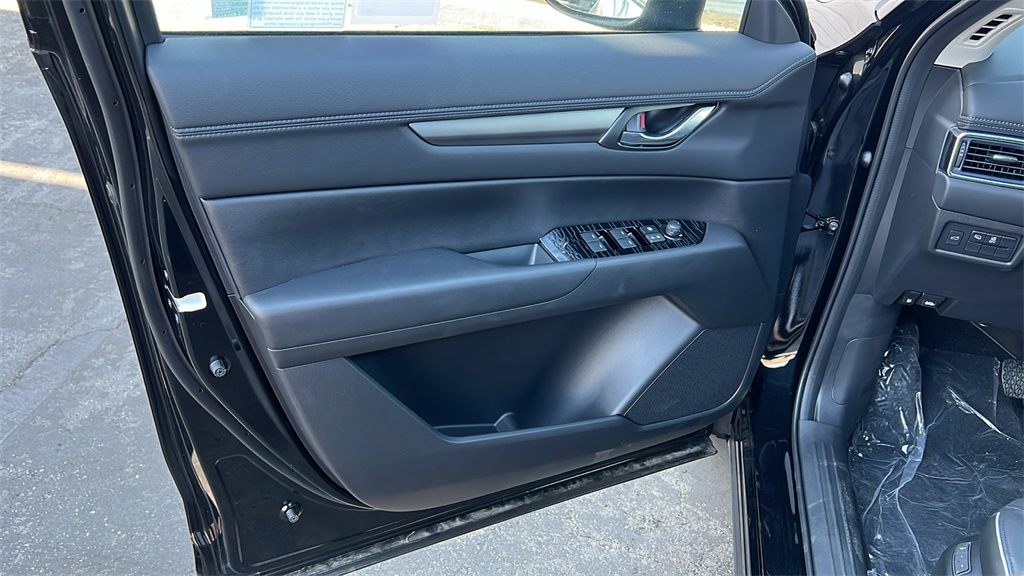 2025 Mazda CX-5 2.5 S Preferred photo 18