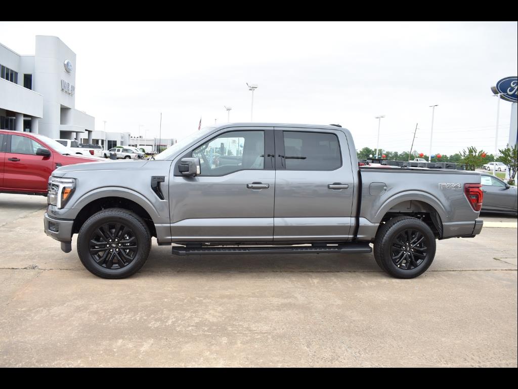 2025 Ford F-150 Lariat photo 2