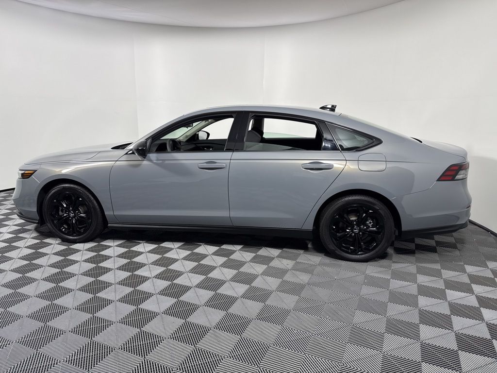 2025 Honda Accord SE photo 4