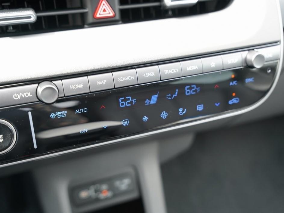 2025 Hyundai Ioniq 5 SEL photo 14