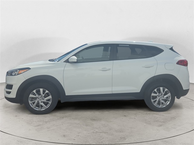 2020 Hyundai Tucson SE photo 2