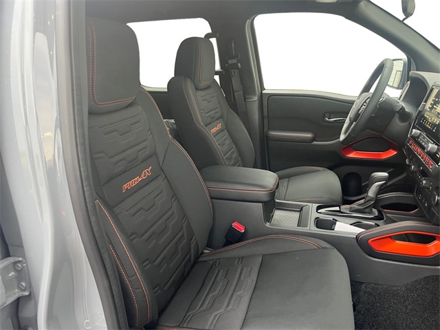 2025 Nissan Frontier Crew Cab PRO-4X photo 13