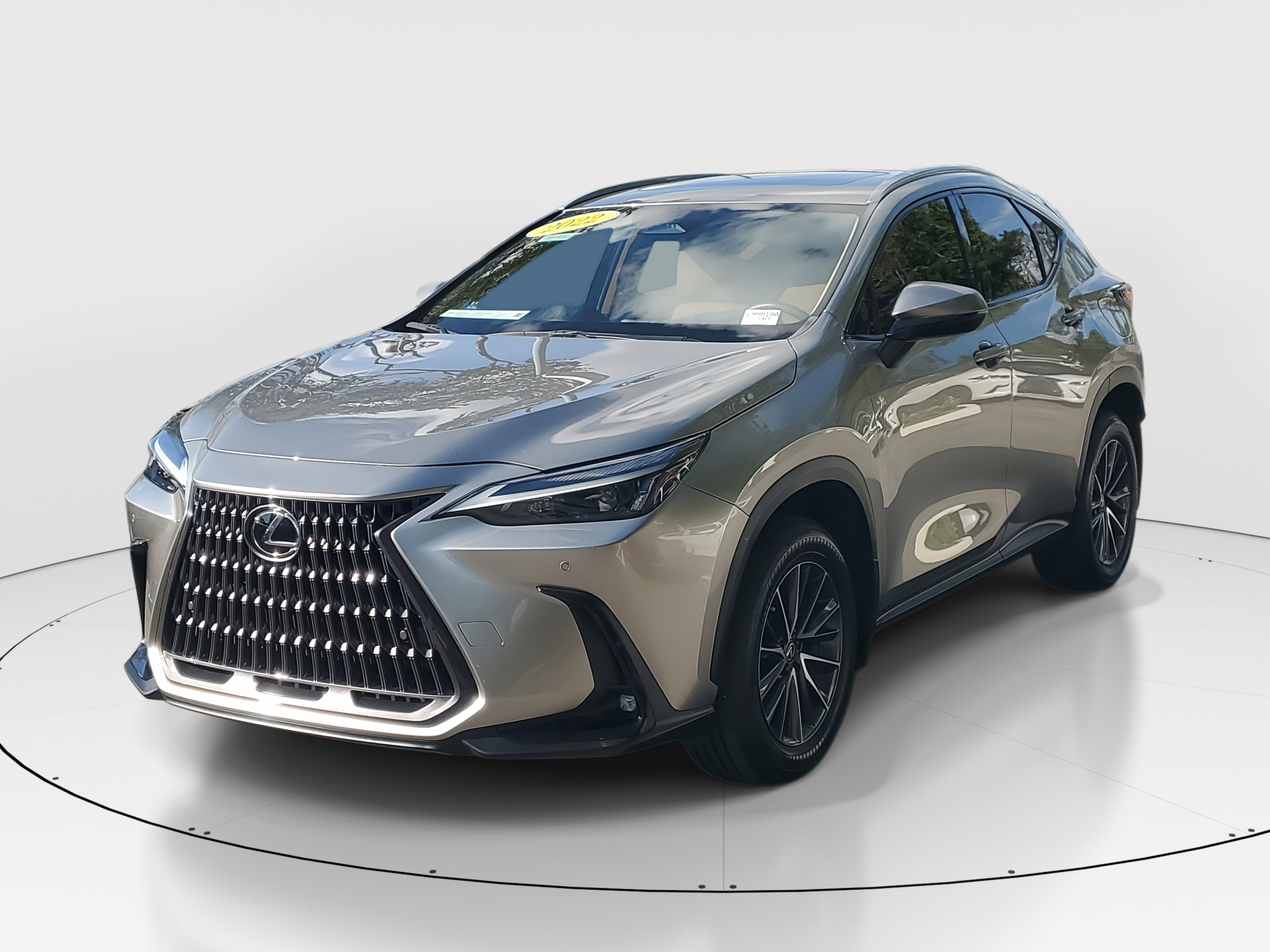 2022 Lexus NX 350 Premium photo 3
