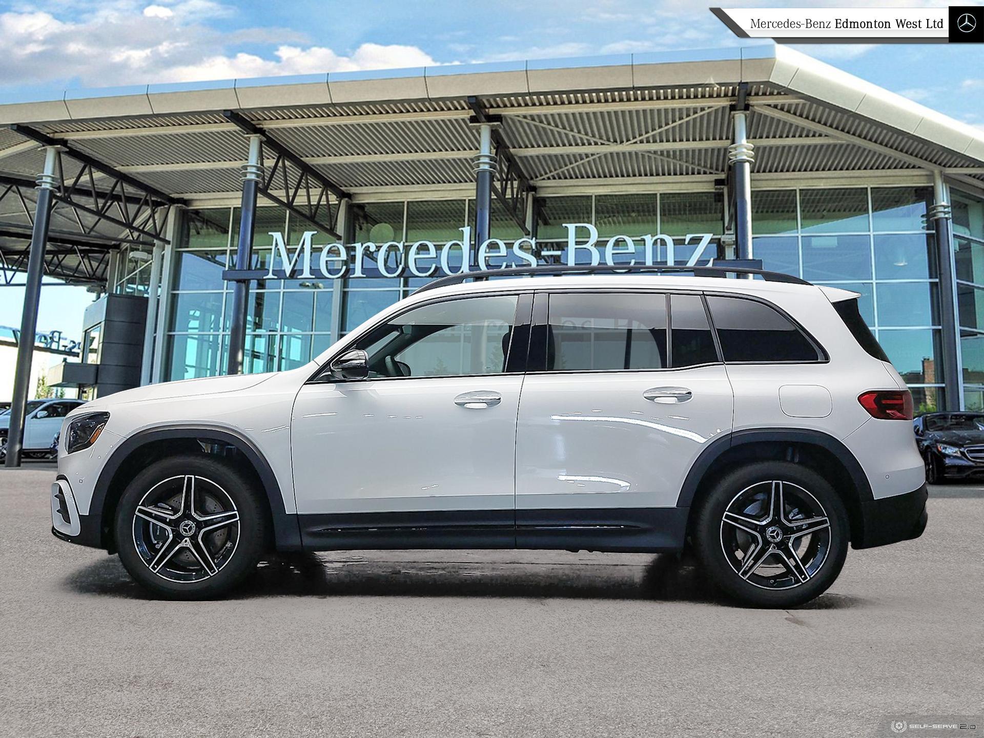 2026 Mercedes Benz GL 250 4MATIC photo 3