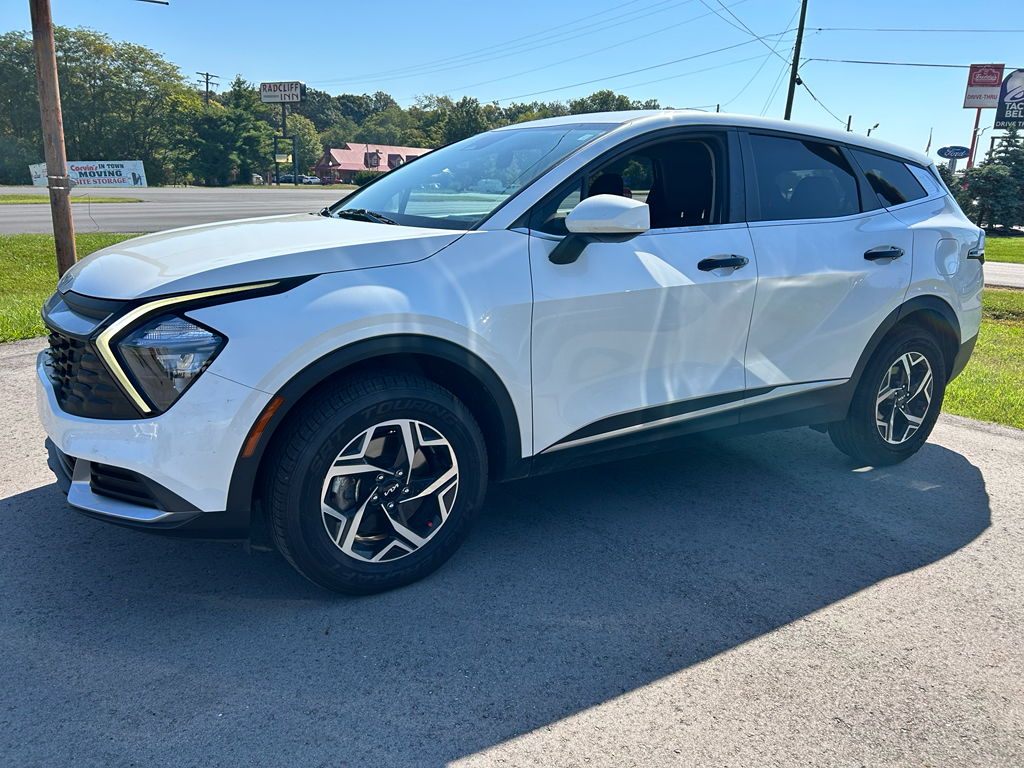 2023 Kia Sportage LX photo 4