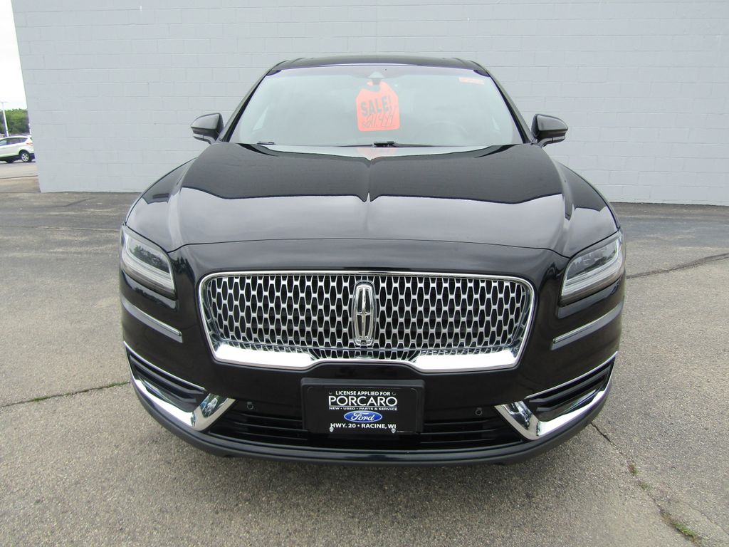 2019 Lincoln Nautilus Reserve photo 2