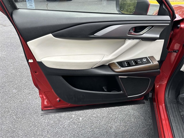 2022 Mazda CX-9 Signature photo 25