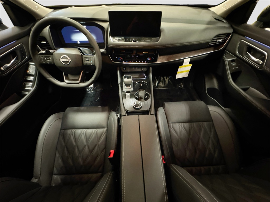 2026 Nissan Rogue Platinum photo 6