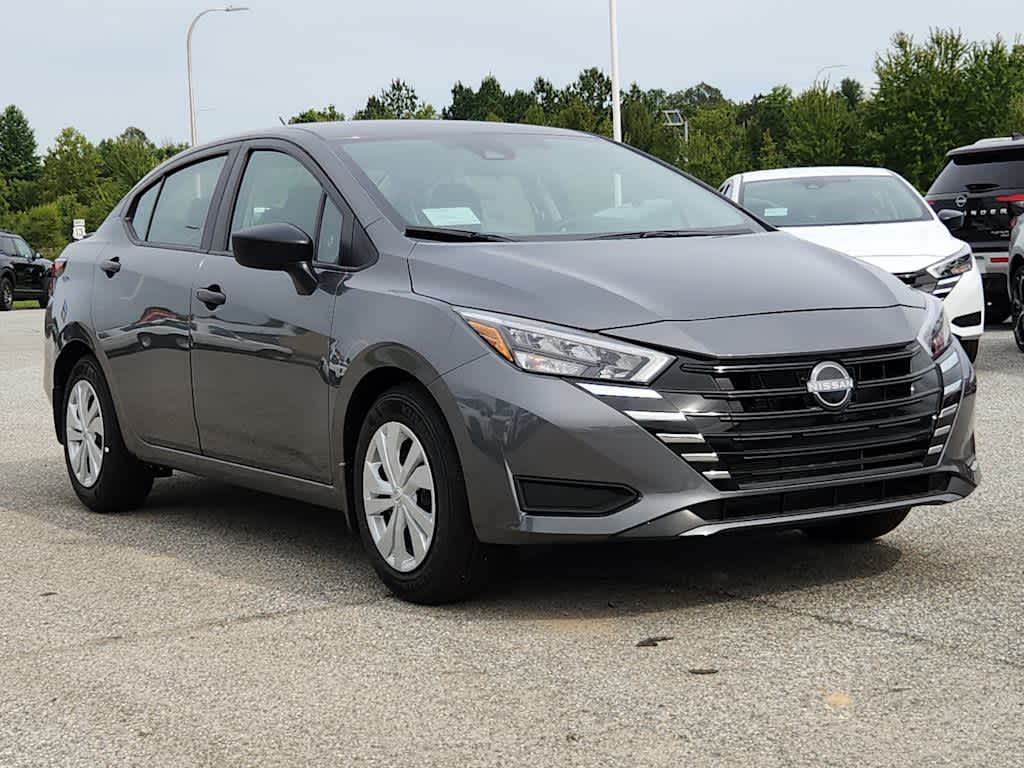 2025 Nissan Versa S photo 5