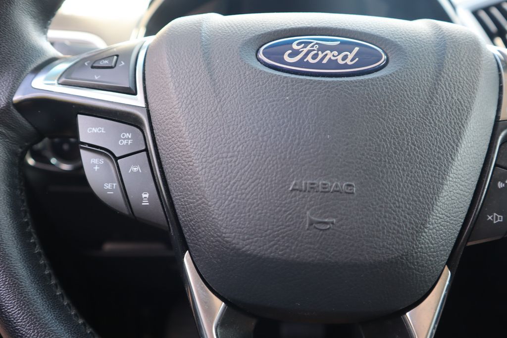 2024 Ford Edge SEL photo 20