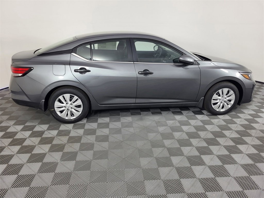 2025 Nissan Sentra S photo 4