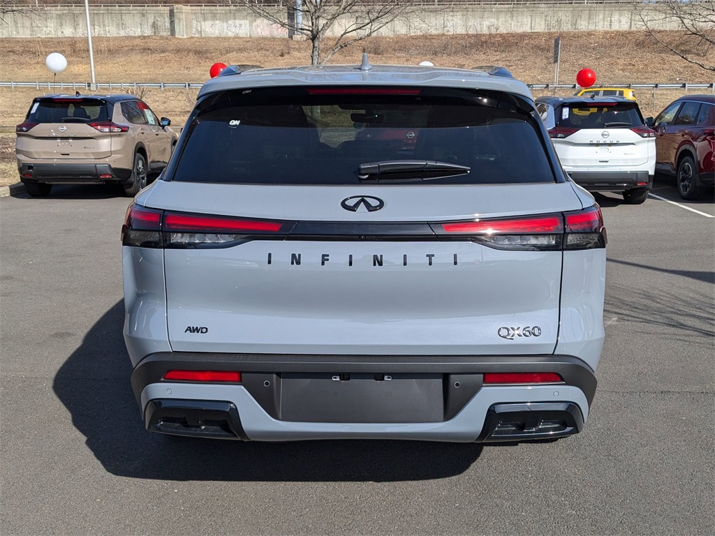 2025 Infiniti QX60 Luxe photo 4