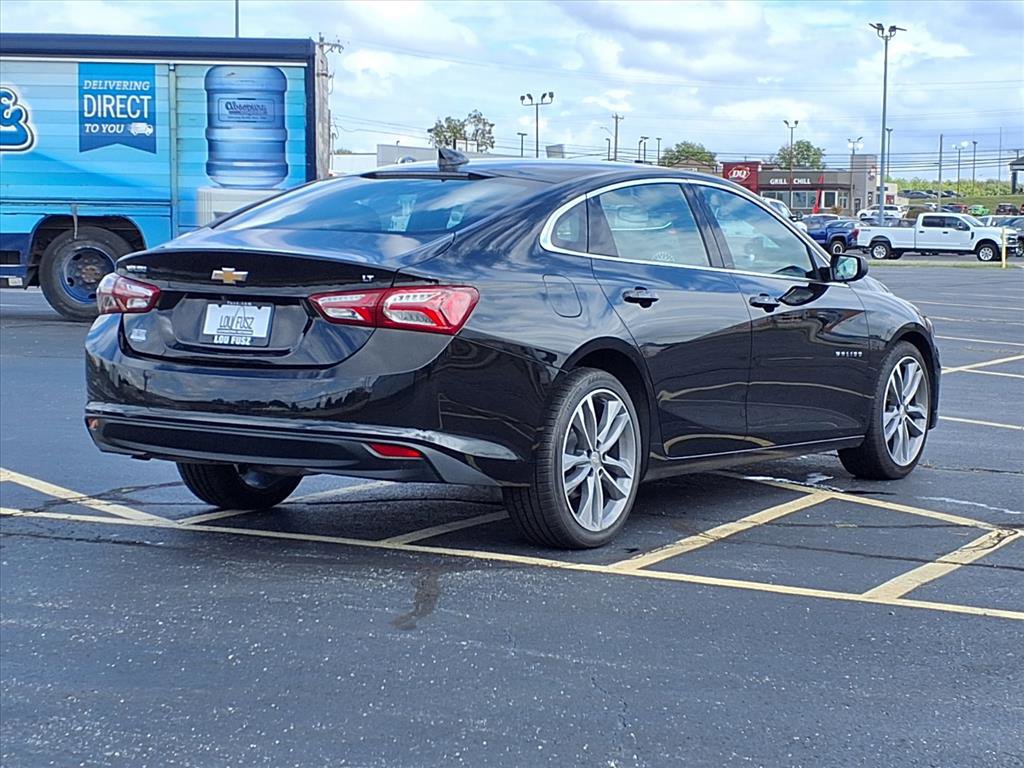 2024 Chevrolet Malibu Premier 2LT photo 4