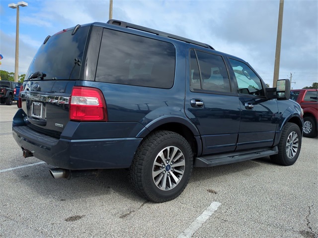 2017 Ford Expedition XLT photo 3