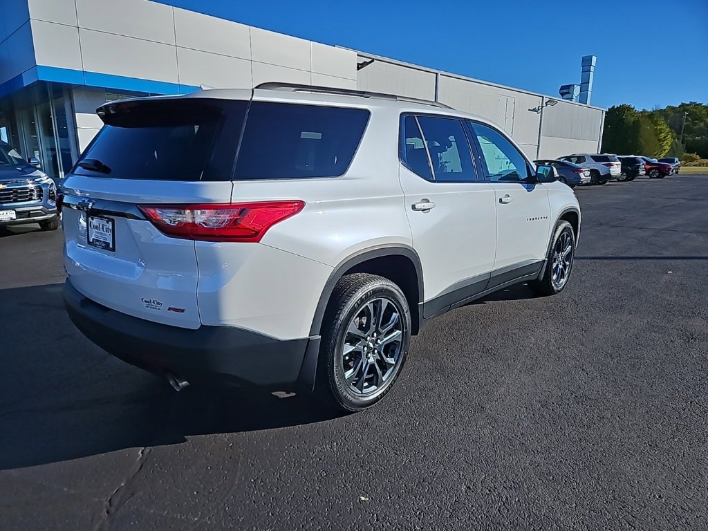 2019 Chevrolet Traverse RS 2LT photo 2