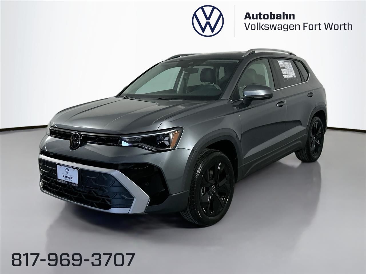 2025 Volkswagen Taos SE's photo