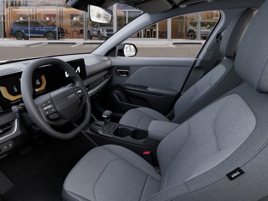 2025 Kia K4 LX photo 13