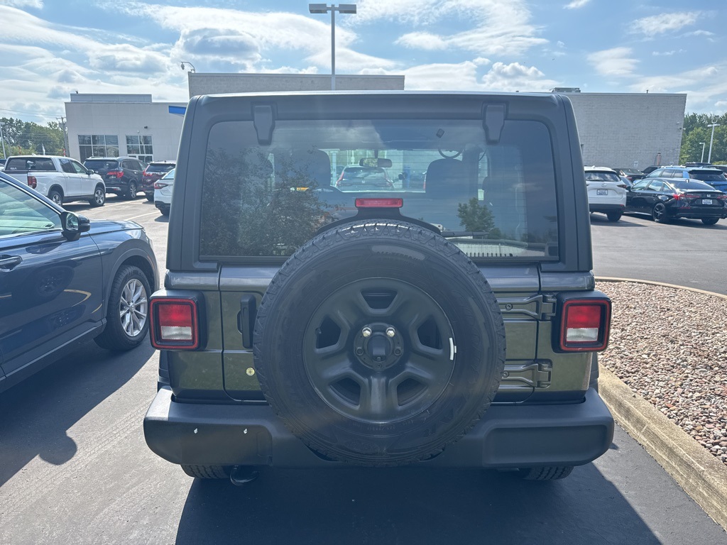 2021 Jeep Wrangler Sport photo 4