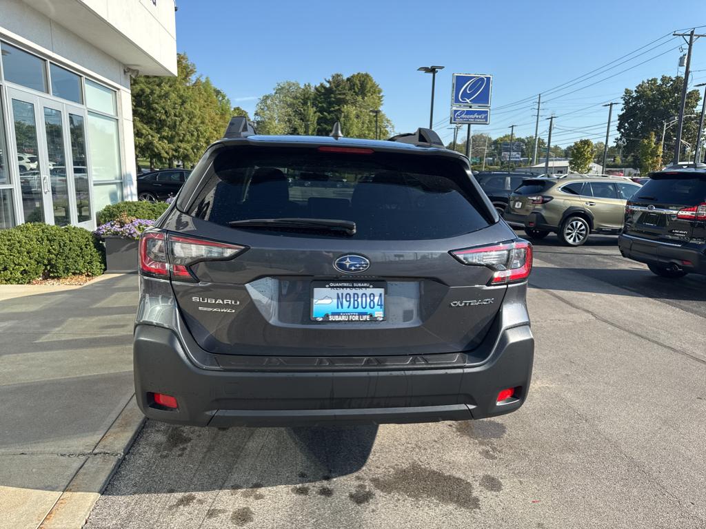 2025 Subaru Outback Premium photo 4