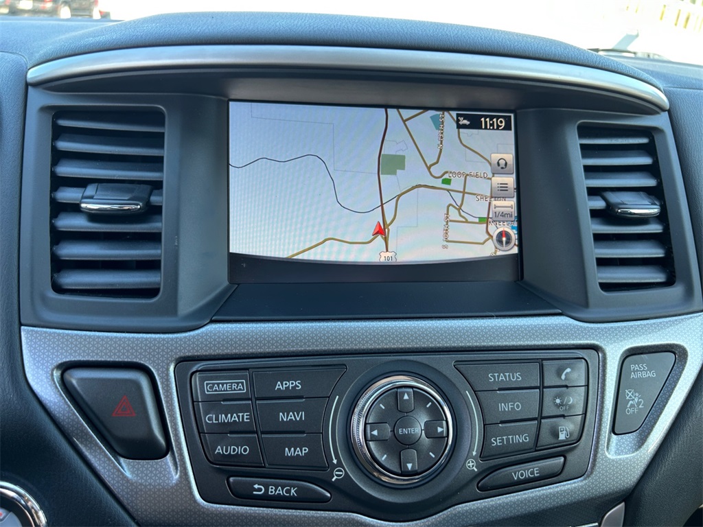 2019 Nissan Pathfinder SL photo 20