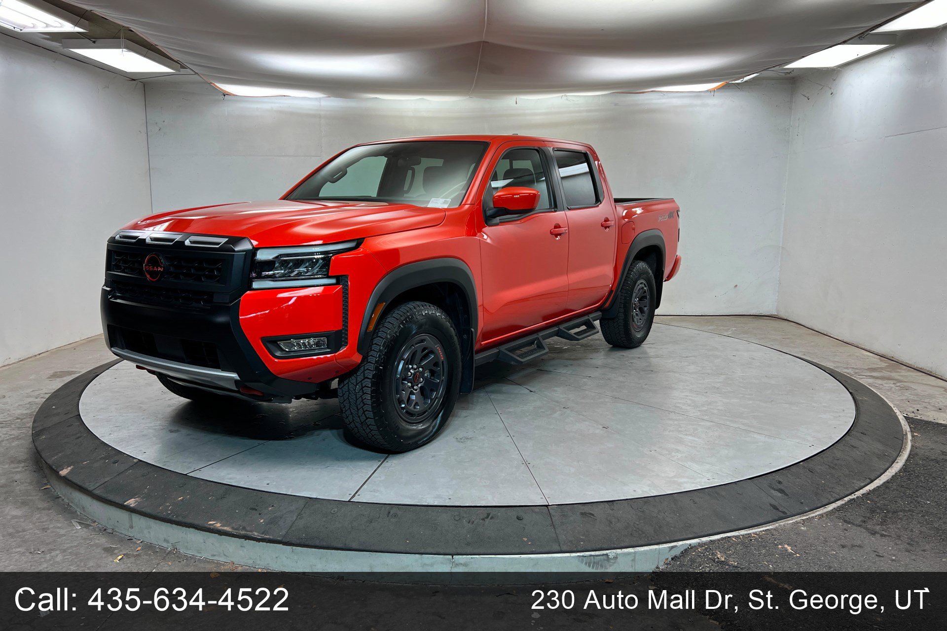 2025 Nissan Frontier PRO-4X's photo