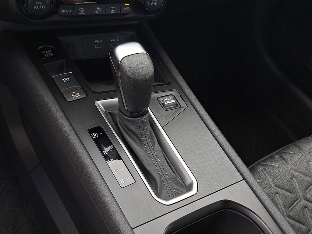 2026 Nissan Kicks SV photo 30