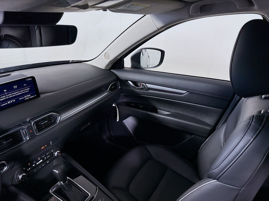 2025 Mazda CX-5 2.5 Select photo 22
