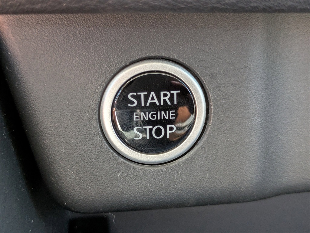 2023 Nissan Rogue SV photo 27