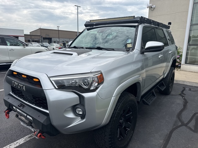 2021 Toyota 4Runner TRD Off-Road photo 4