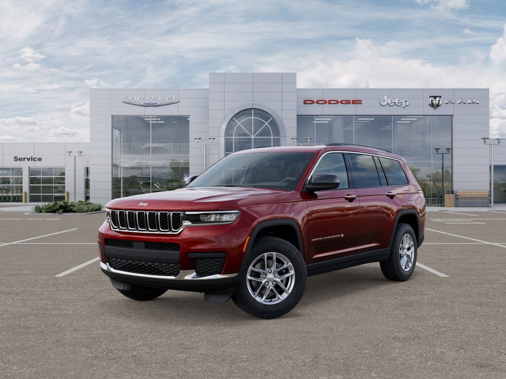 2025 Jeep Grand Cherokee L Laredo's photo