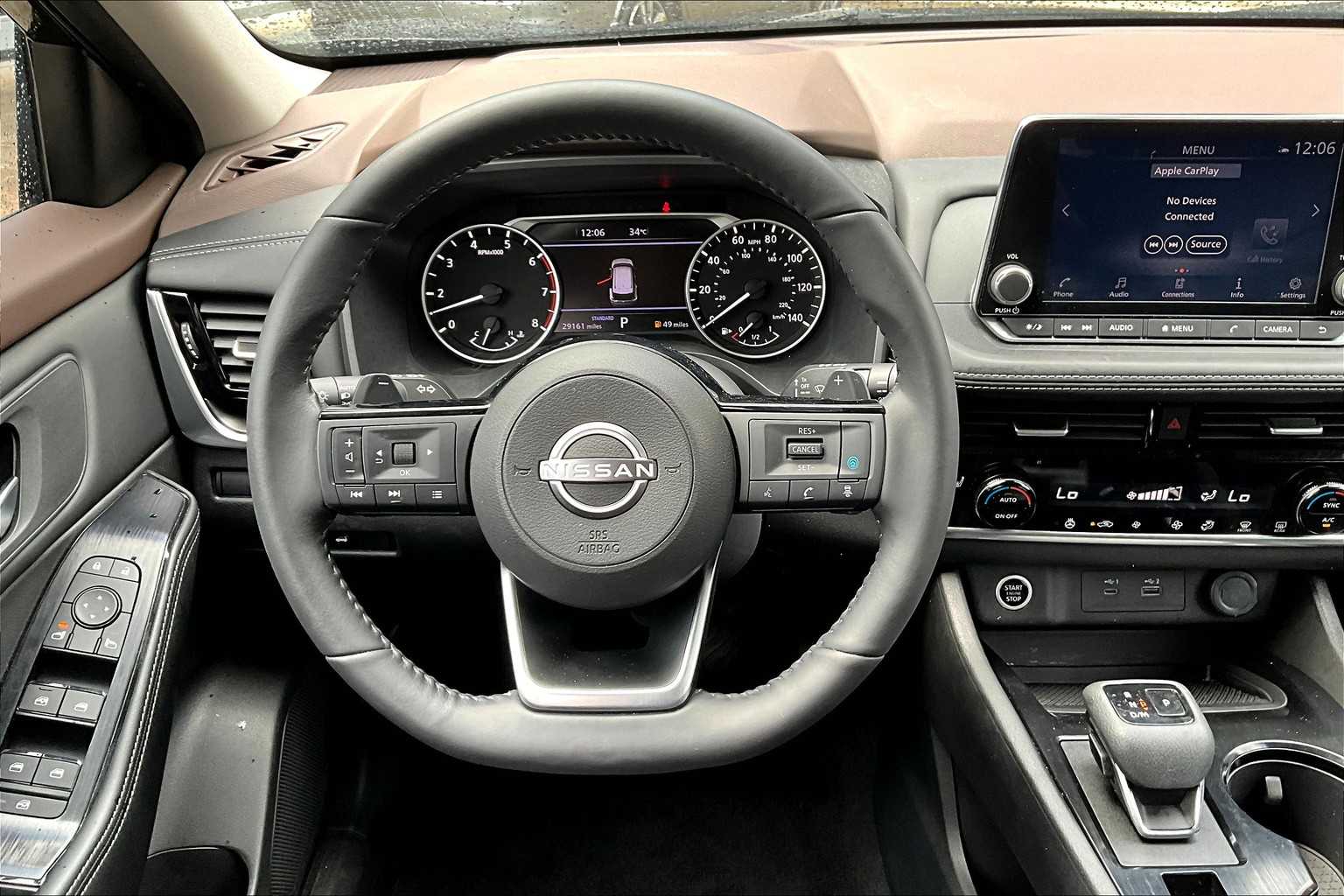 2022 Nissan Rogue SV photo 5