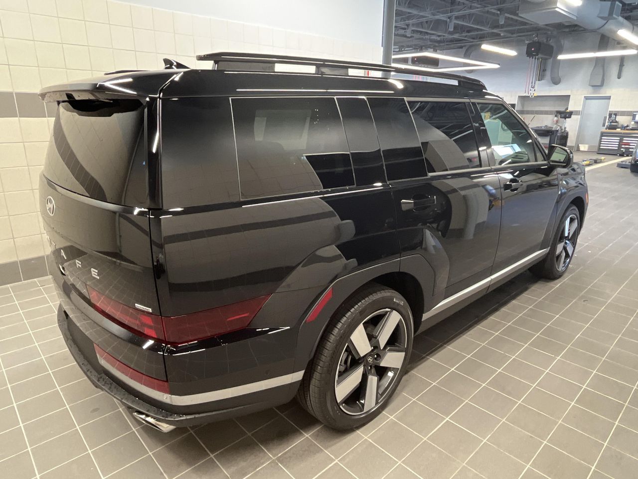 2024 Hyundai Santa Fe Limited photo 3