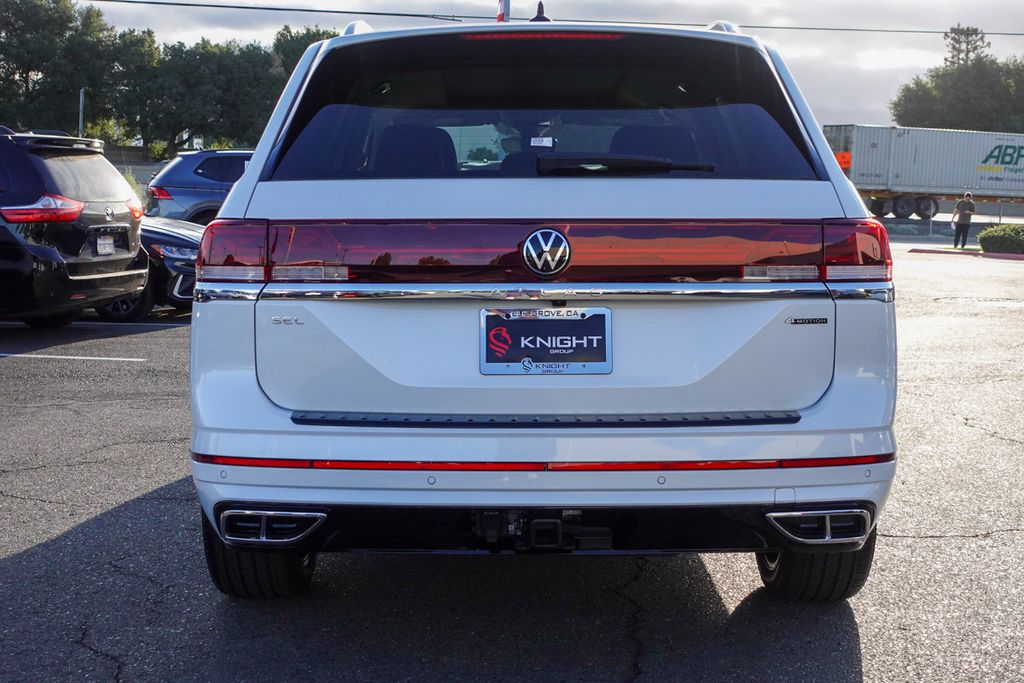 2026 Volkswagen Atlas SEL Premium R-Line photo 9