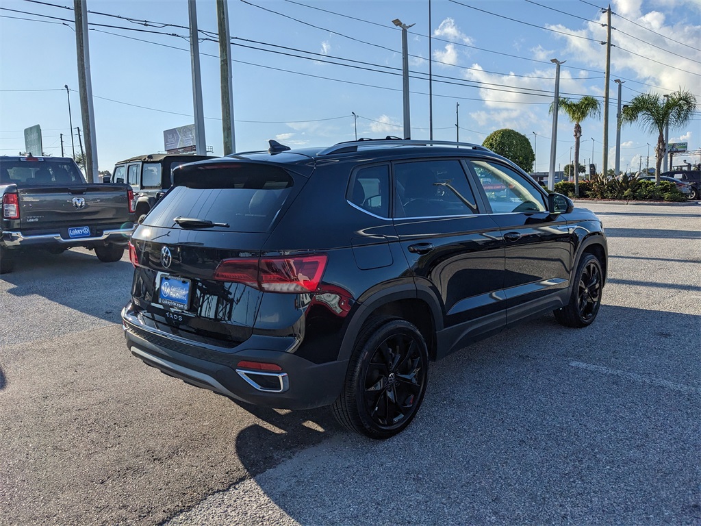 2024 Volkswagen Taos SE photo 7