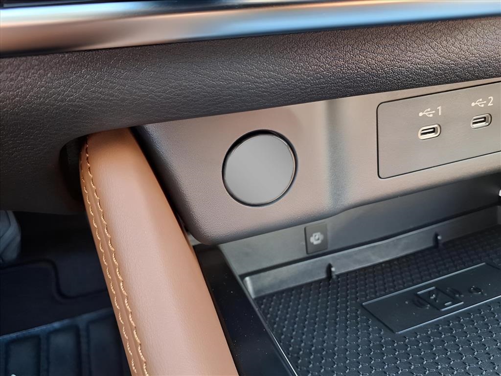 2026 Nissan Rogue Platinum photo 27